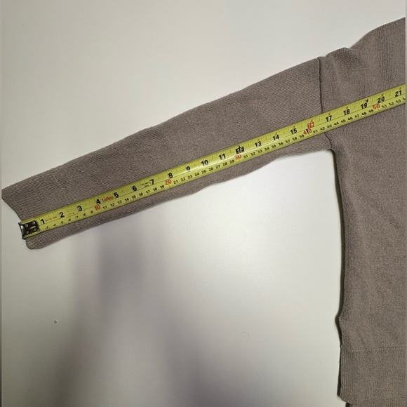 Babaton By Aritzia Womens Large Soft Brown 100% Merino Wool Crewneck Sweater Lux - Picture 8 of 9